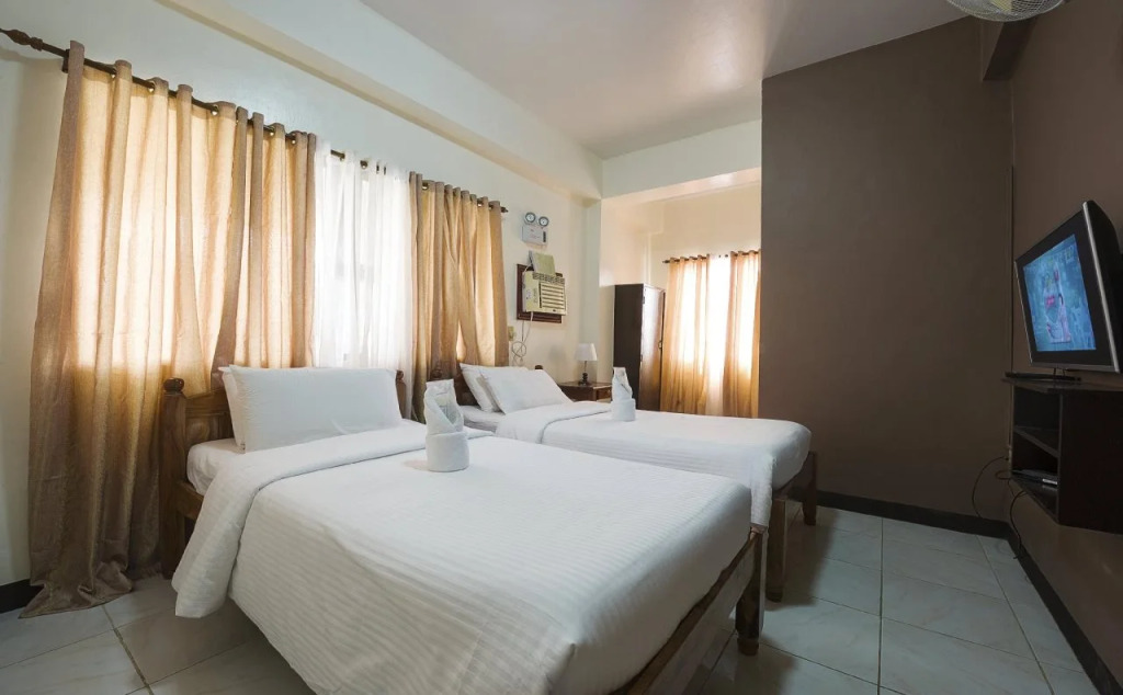 Batanes Seaside Lodge & Restaurant