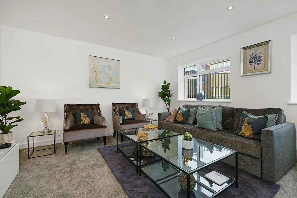 St Martins House Luxury Apts. Ruislip