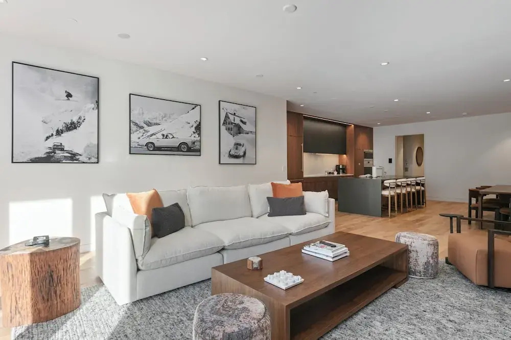 Ski-in/ski-out Deer Valley Pool, Gym & Views 3 Bedroom Condo