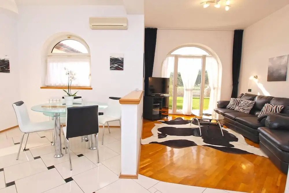Apartment Villa Vizula by Interhome