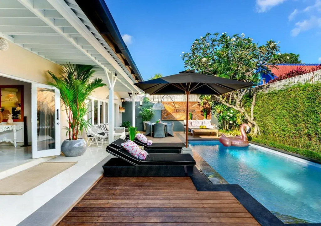 Villa Bloom 4 - 2 King bedrooms and 1 Bunk Room , private pool, sleeps up to 8