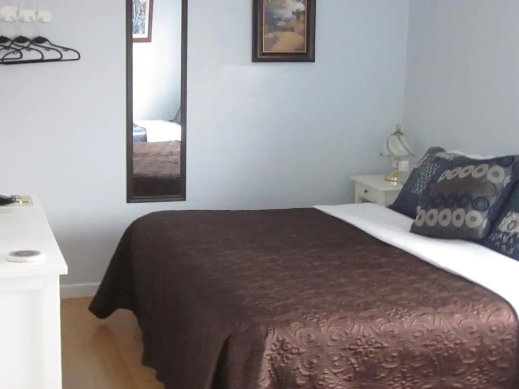Bells and Whistles Family Inn