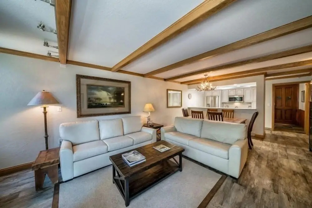 Creekside 2 Bedroom Condo In Vail Village Near Covered Bridge