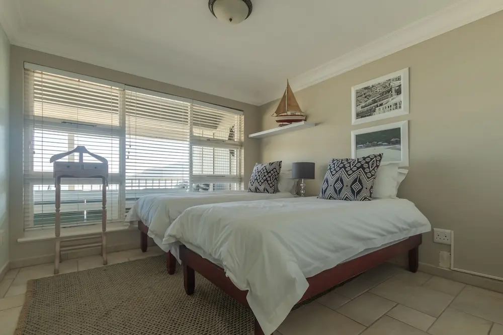 Duttons Cove Guest House