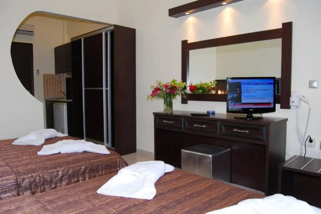 Philoxenia Hotel-Villas