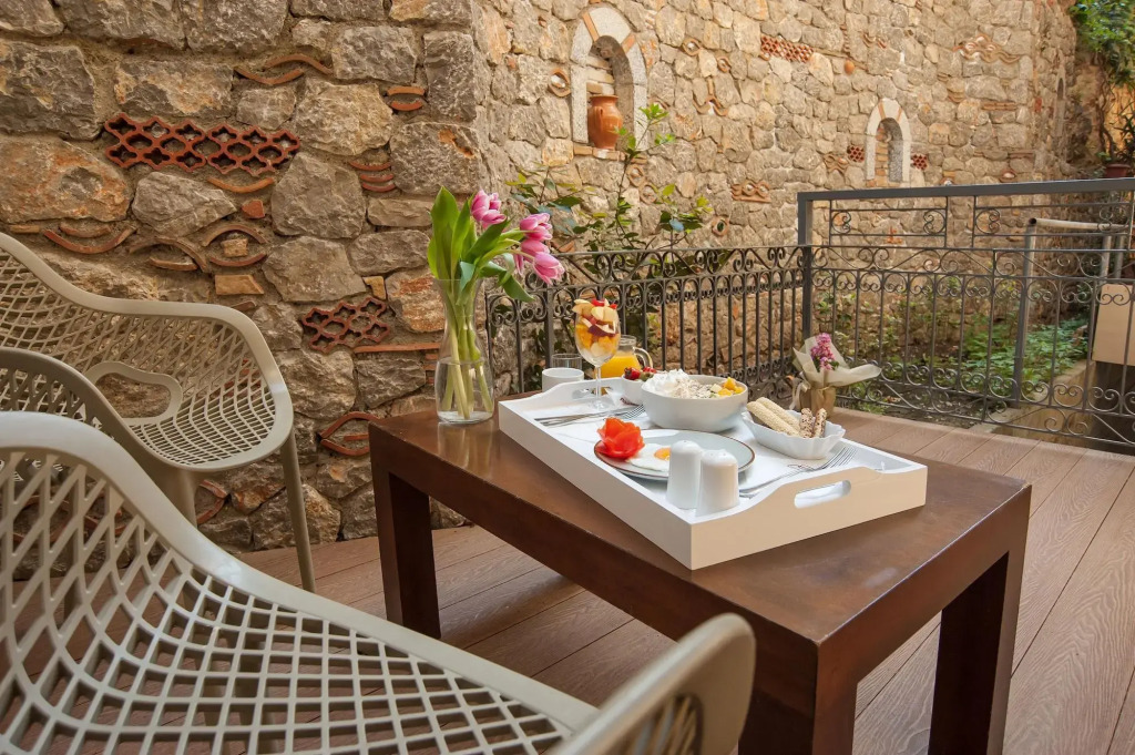 Fedriades Delphi Hotel