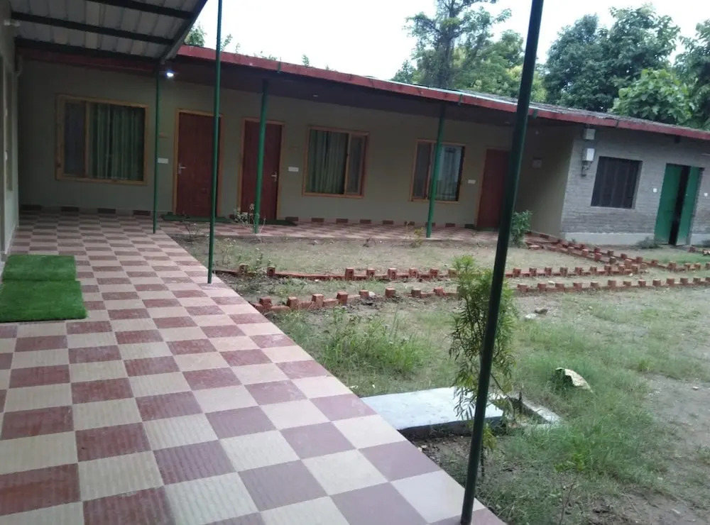 Shree Jai Krishna Homestay Ramnagar