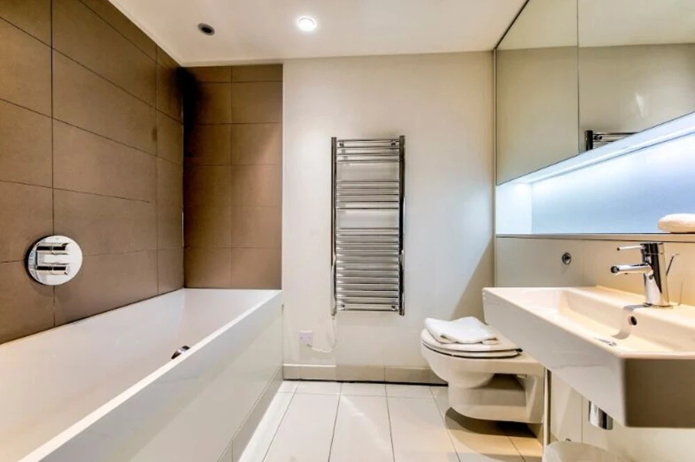 Luxury Quartermile Apart