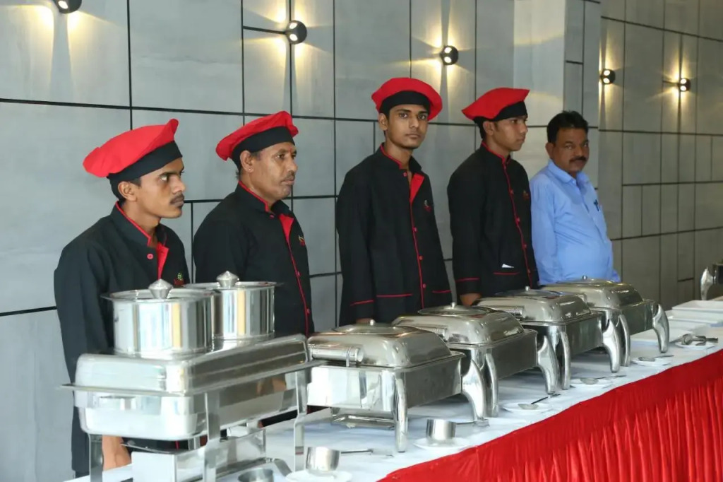 Shree Akshar Restaurant and Hotel