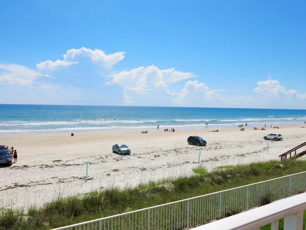 New Smyrna Waves MOD Collection by Sonesta