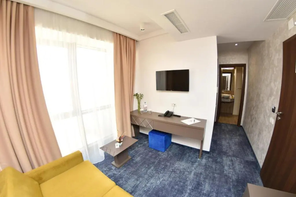 Stavros Hotel