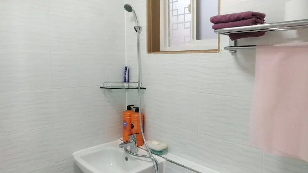 Gangneung Guest House Ocean Capsule