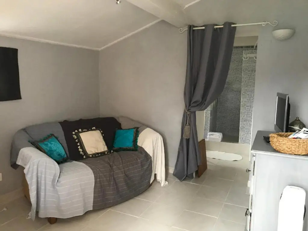 Chambre dhôtes Le Cèdre