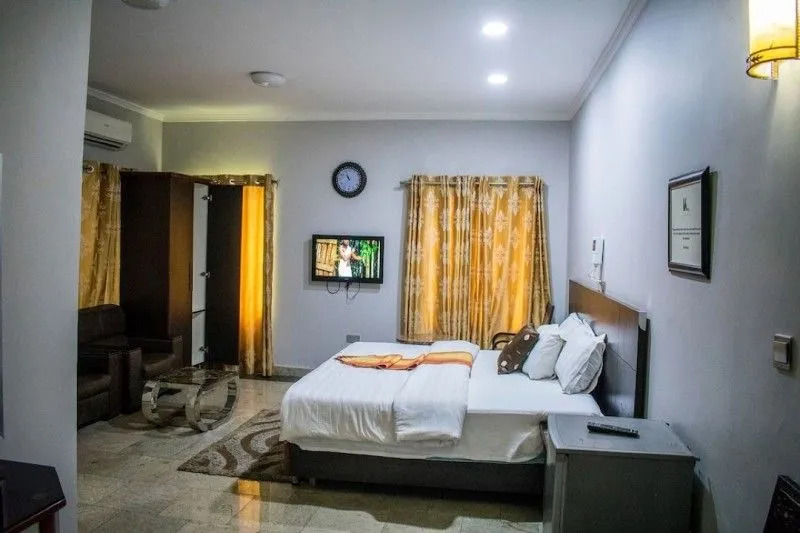 Kemas Suites