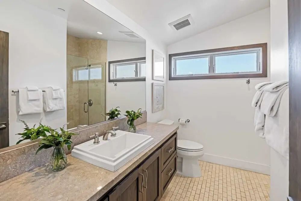 200 East Balboa Oceanview Rooftop Steps to Sand, Pier, Boardwalk & Dining