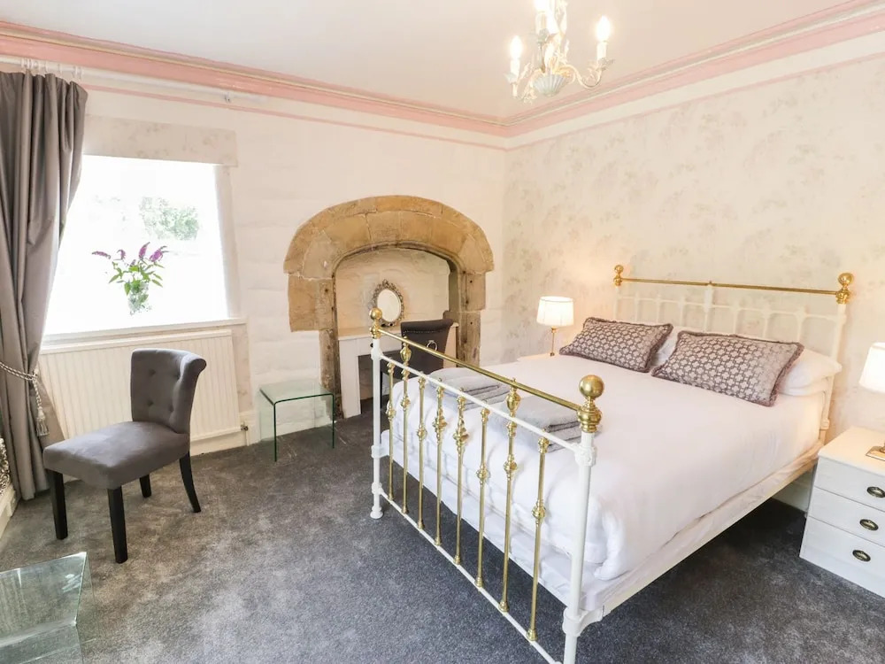 Talhenbont Hall
