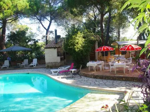 AU BOIS FLEURI Location Villa et Studios Roquebrune-sur-Argens