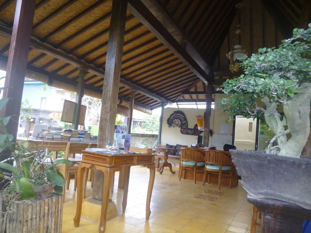 Joglo Taman Sari