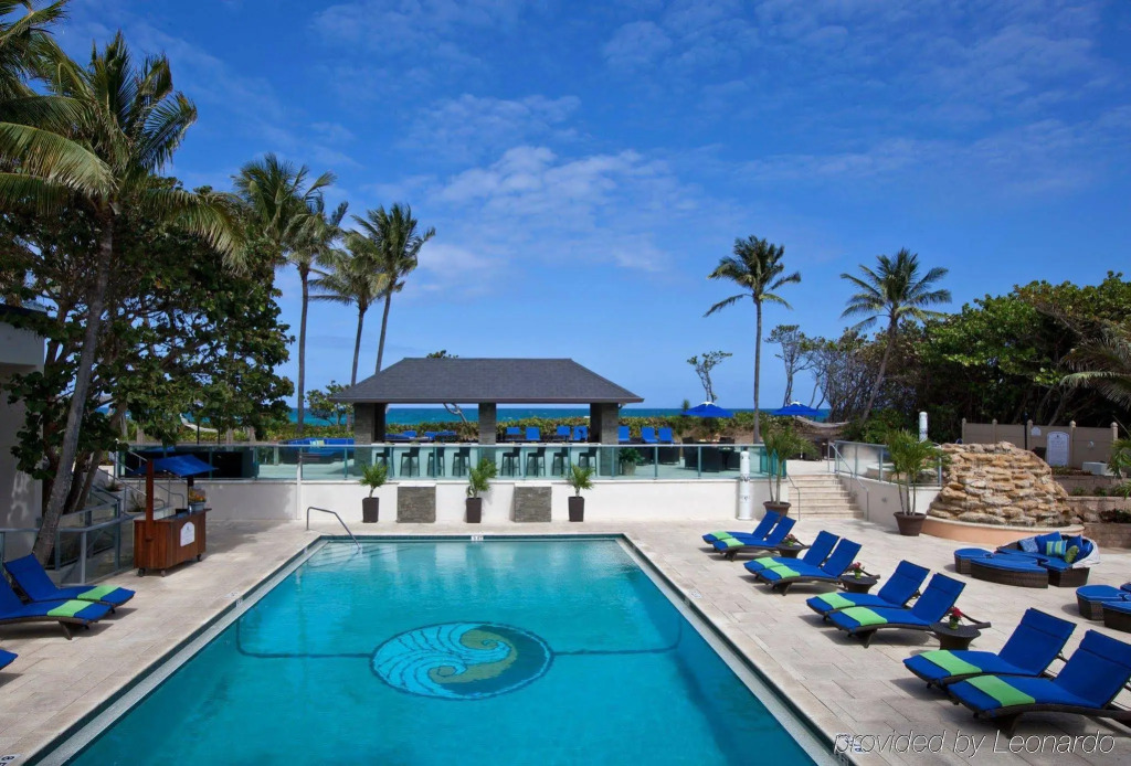 Jupiter Beach Resort & Spa