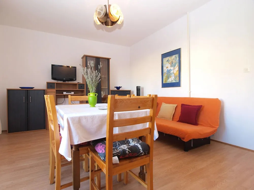 Apartment 1435