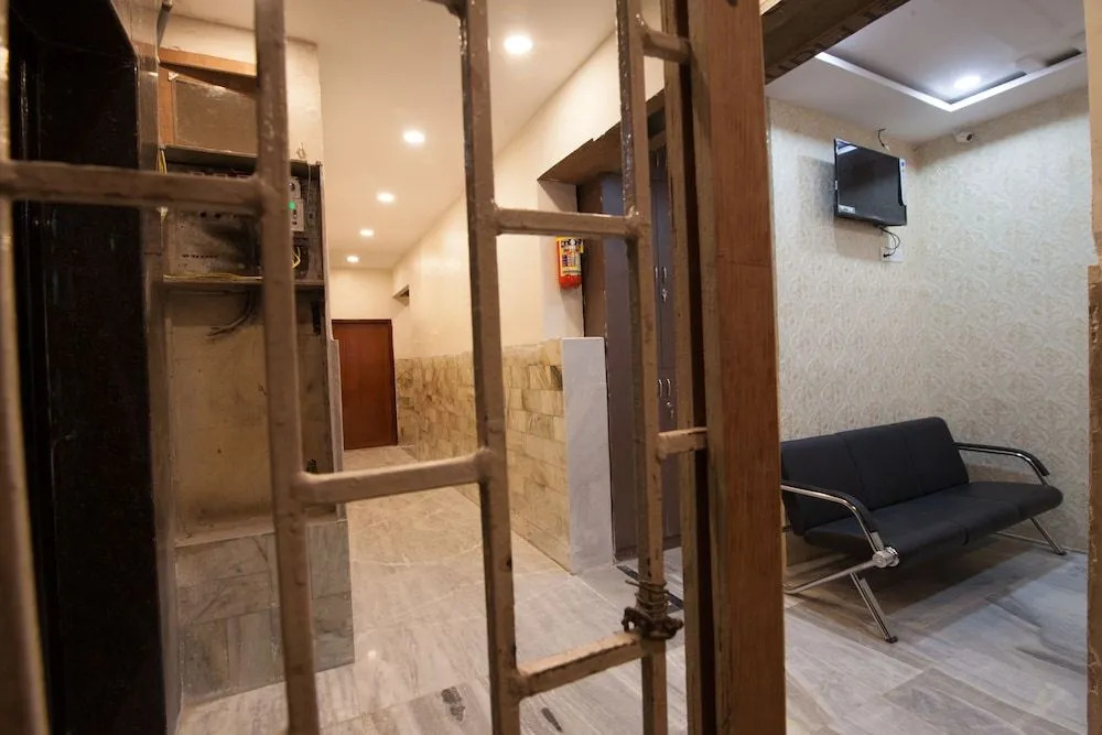 Super Hotel O MG Road Raniganj Formerly Holiday Hotel