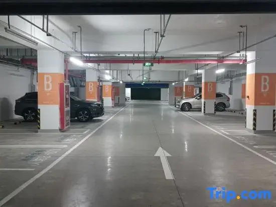SRHuaXi HA UP Hotel