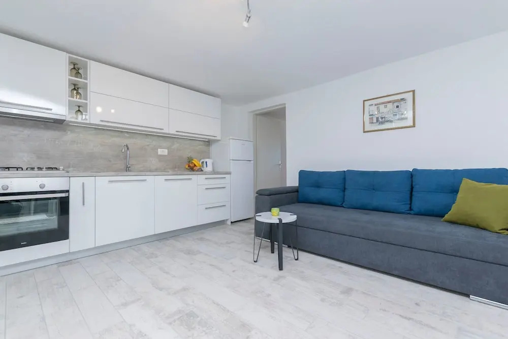 Apartment Island Dream