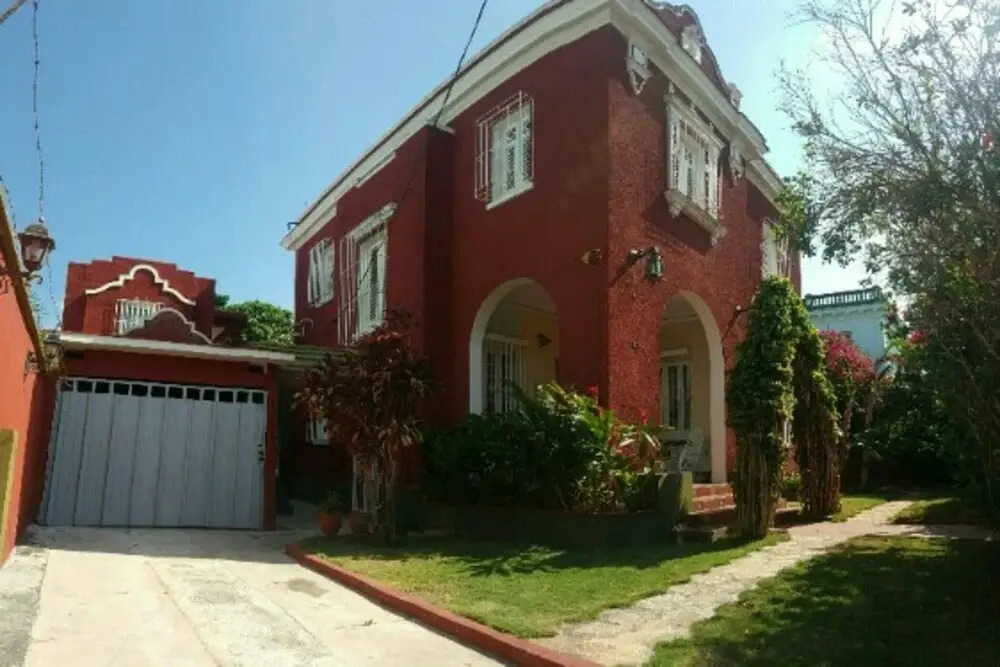 HavanaKLiz Bed & Breakfast PLAYA