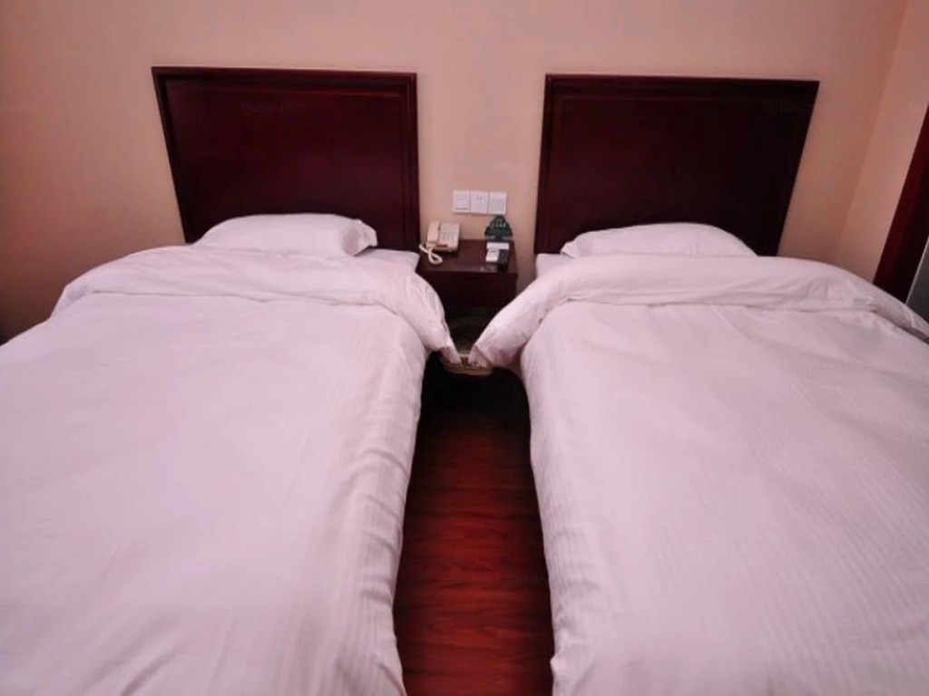 GreenTree Inn Dezhou KangBo Avenue Statium Express Hotel