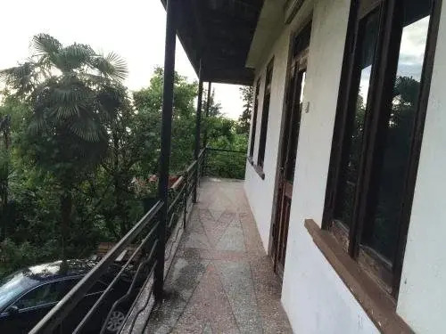 Mzıurı House 1