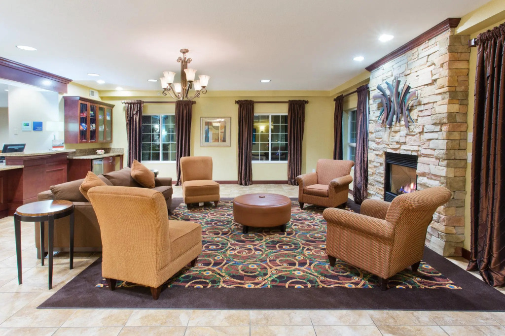 Holiday Inn Express Hotel & Suites Portland - Jantzen Beach by IHG