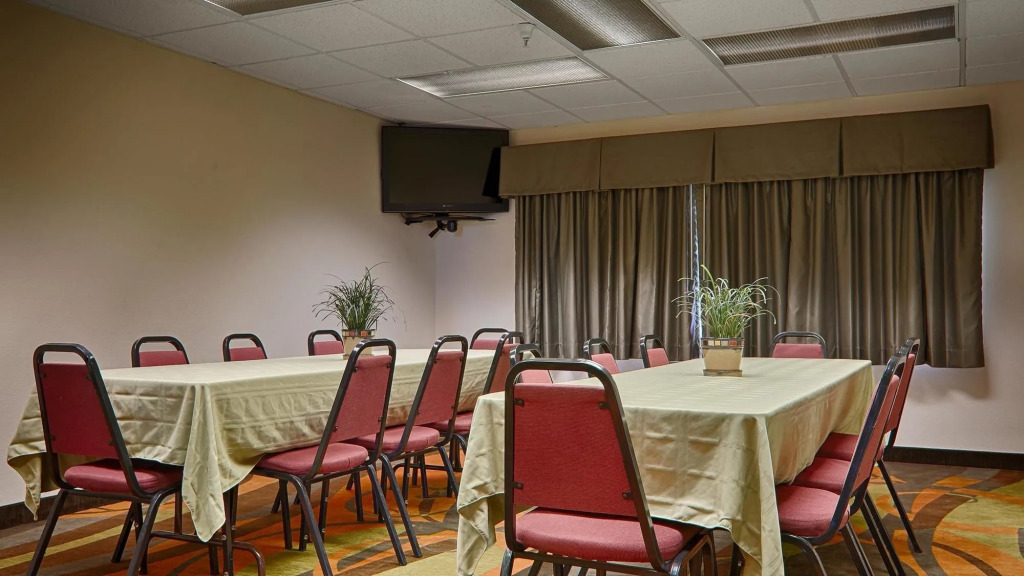 Ramada Platte City Kci Airport