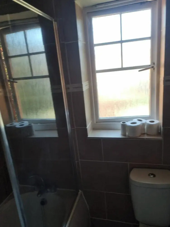 Maidstone Holiday Apartment 3 Bedrooms Free Sports Sleeps 7