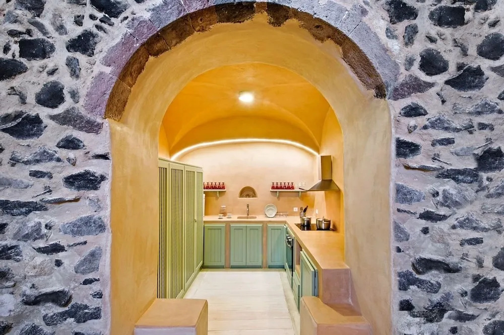 Pyrgos Old winery villa