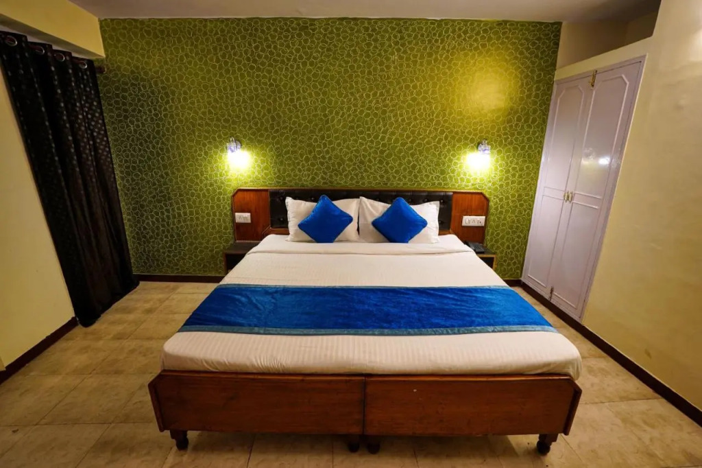 Hotel Atithi Mall Road