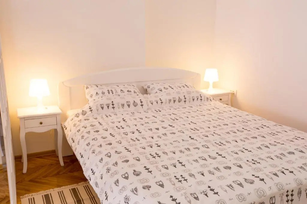 Apartment Center