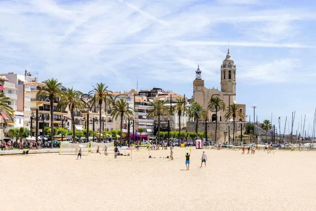 Completamente reformado en 2022 a 20 metros de la playa