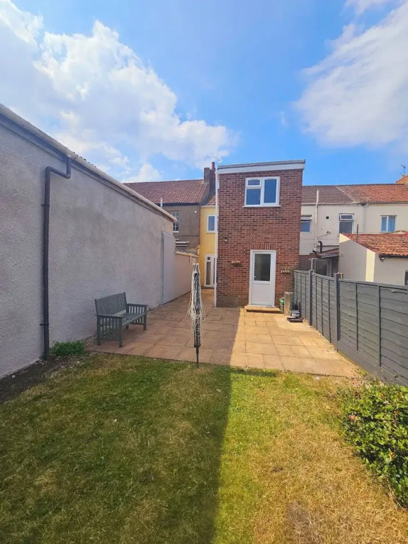 Cozy House in Bridgwater - Sleeps 6 - Long Stays