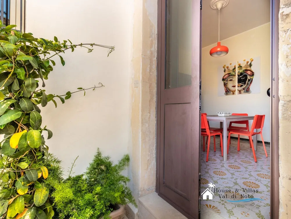 Violet Guest House