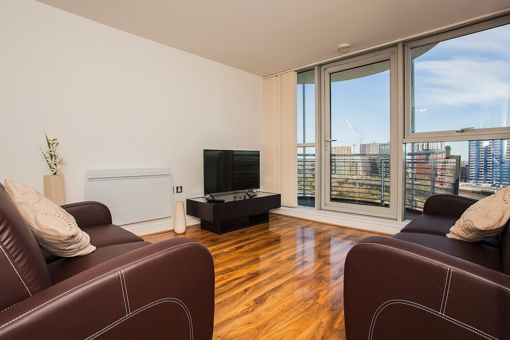 Stunning 2 Bed Apartment with Amazing Views