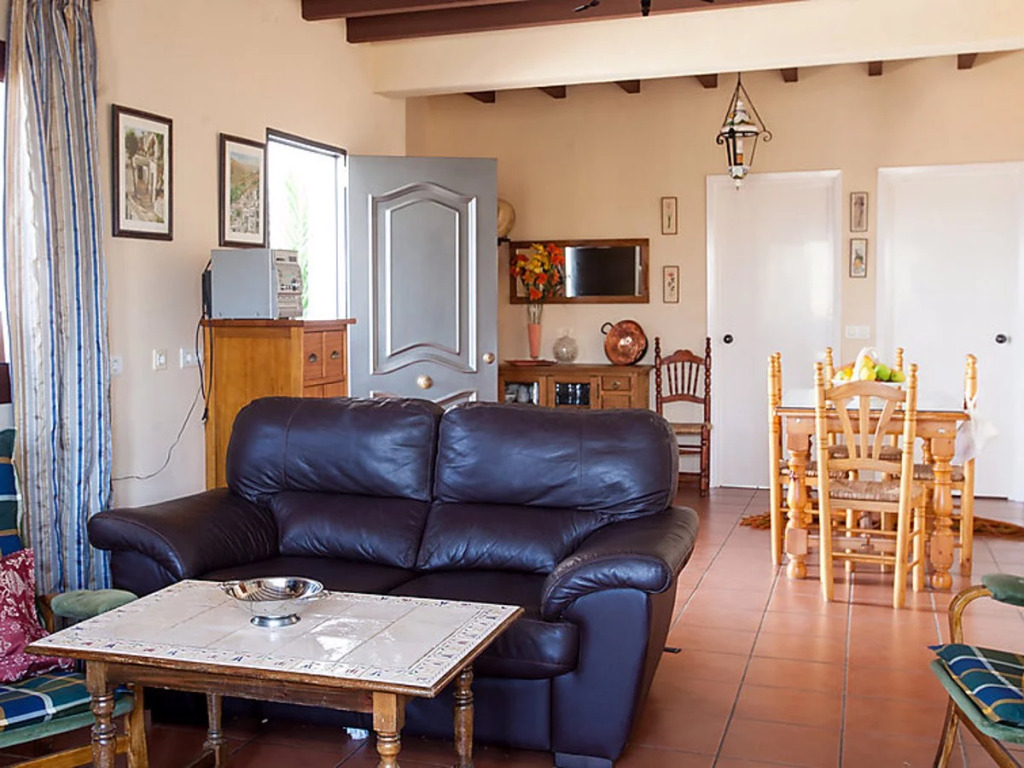 Villa Laura 33244