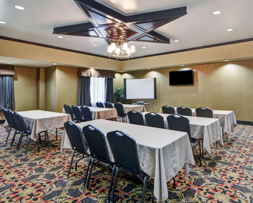Comfort Suites Lake Worth