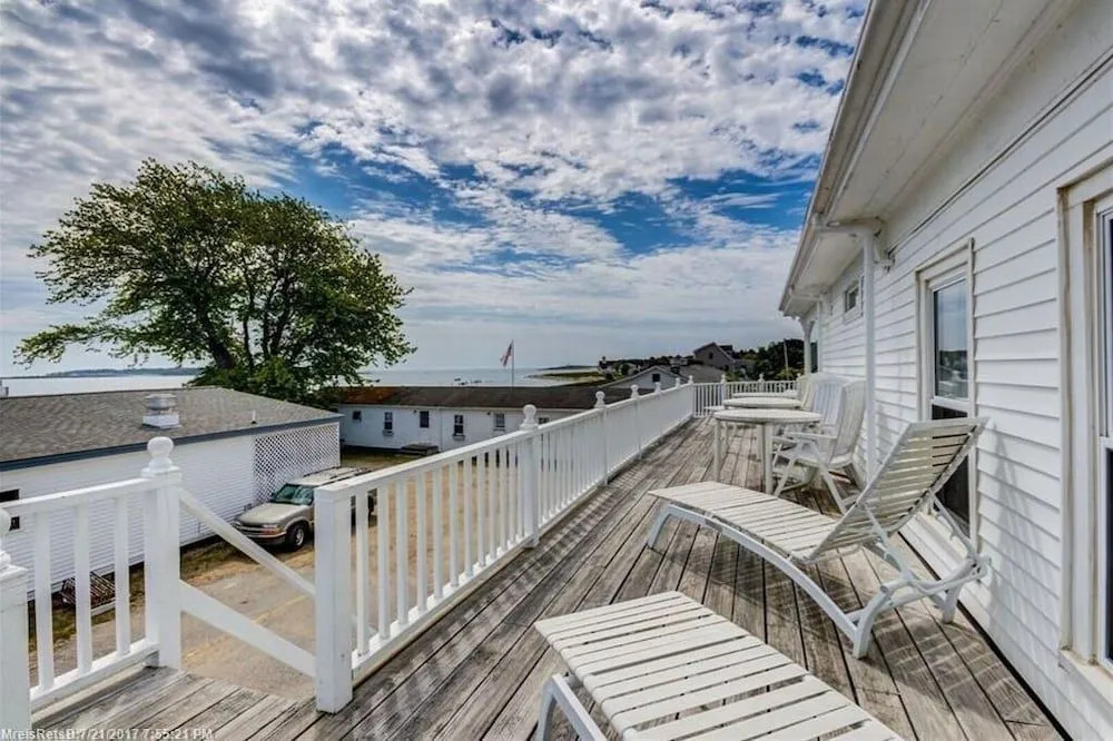Spinneys Guesthouse & Beach Cottages
