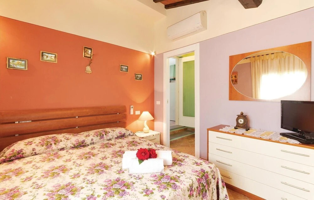 Lovely Home In Castelfiorentino -Fi