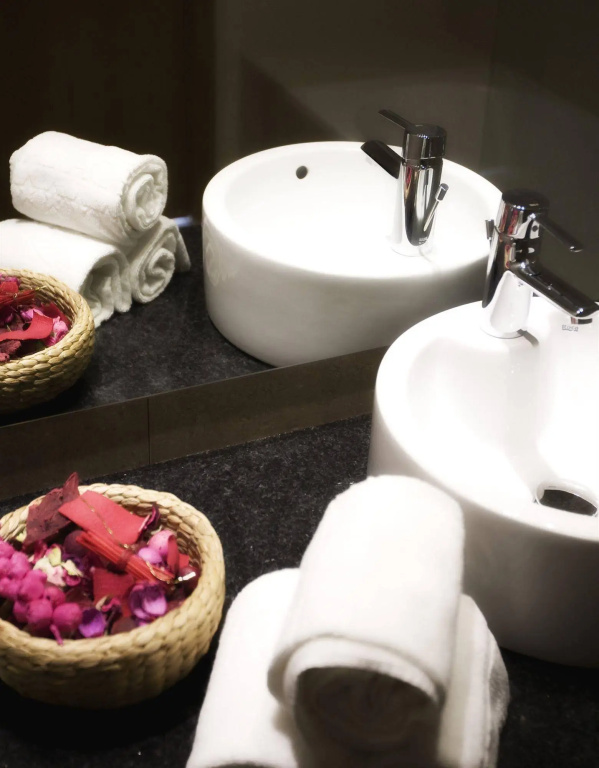 Agua Hotels Riverside