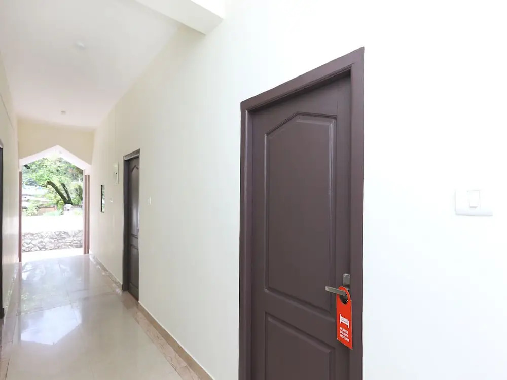 OYO 13838 Ramana Holiday Inn