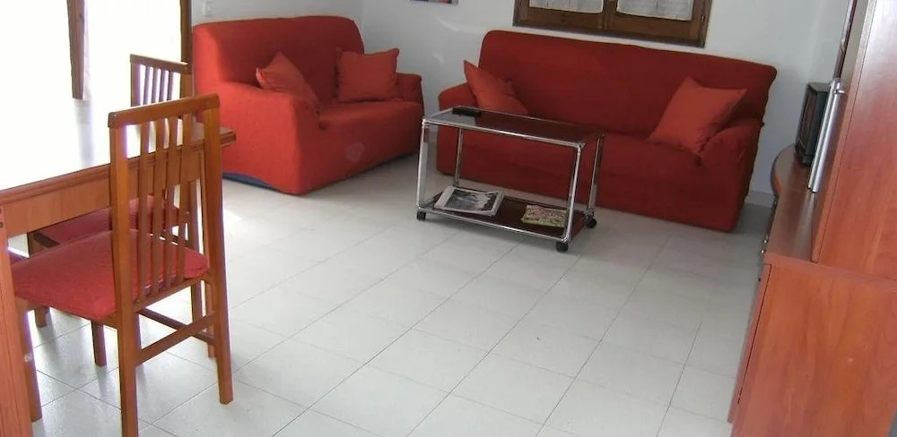 Apartamento familiar con piscina comunitaria
