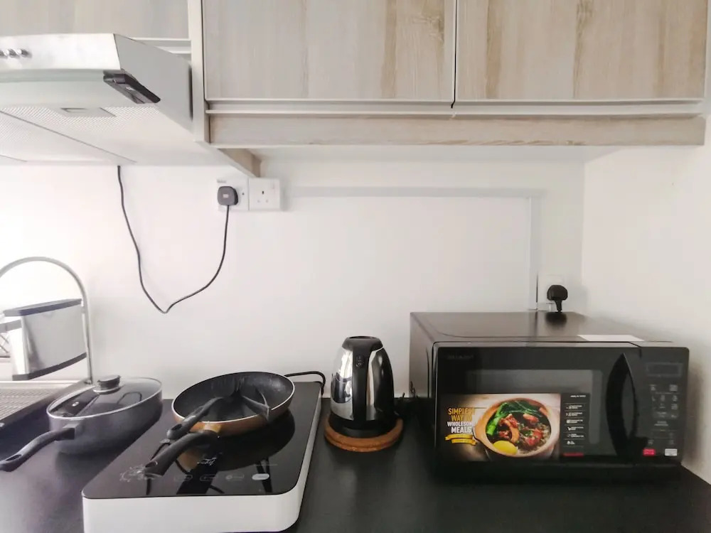Icon City Service Apartment