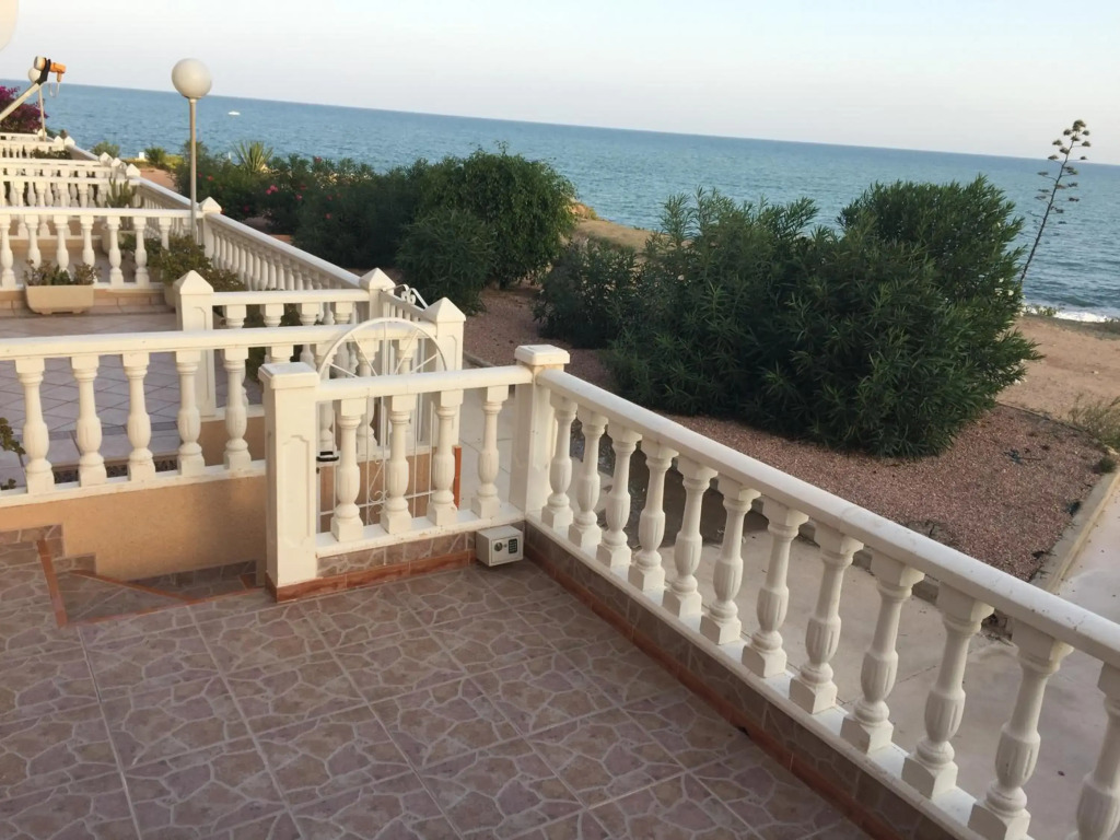 Seafront Dream Apartment