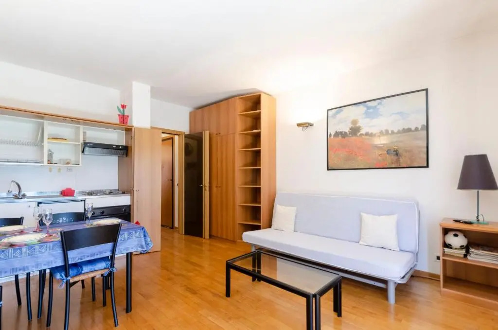 ALTIDO Apt for 4, with Private Rooftop Terrace and View
